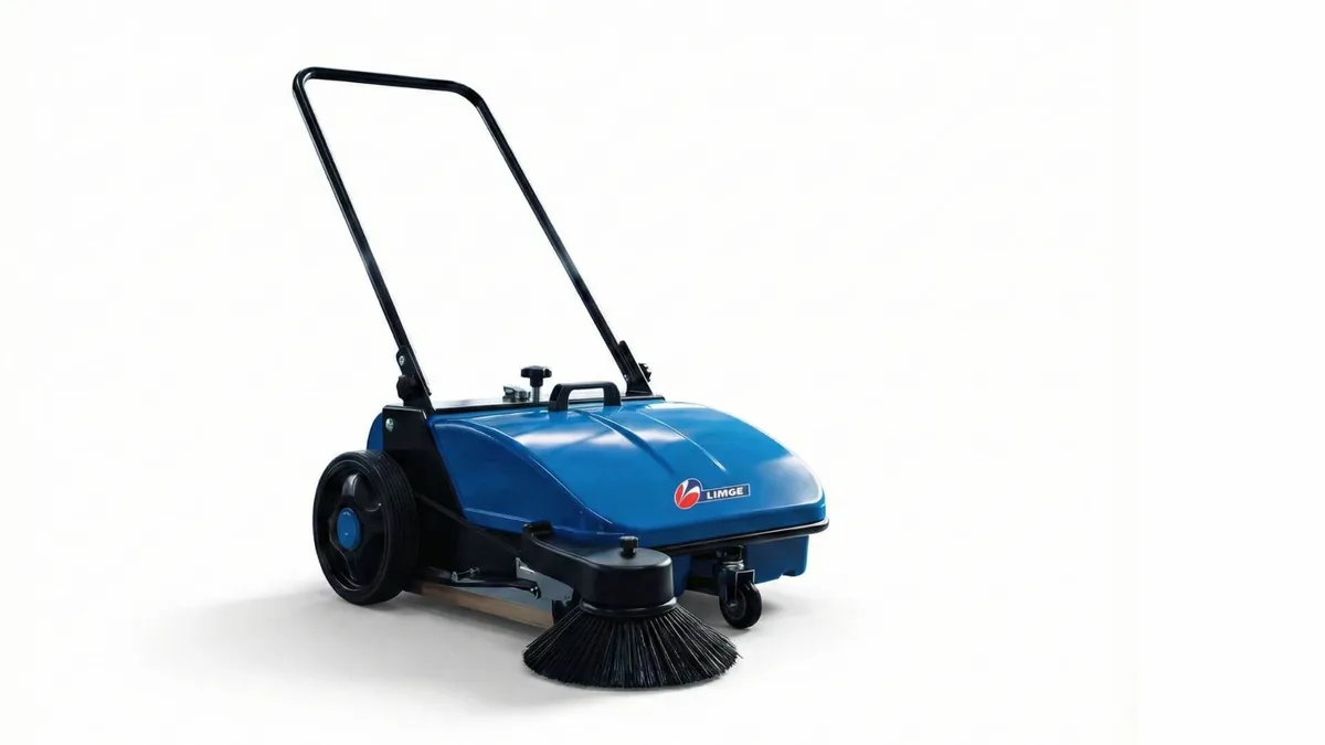 Barredora industrial manual Serie LBM con cepillo lateral y manillar regulable
